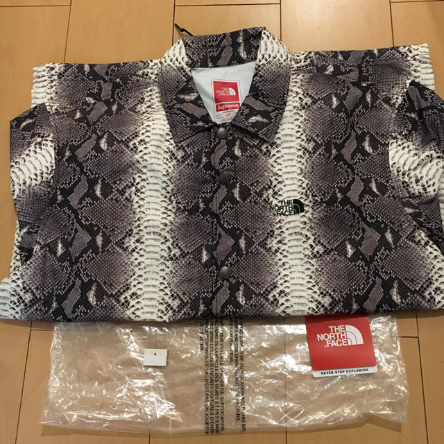 supreme×ノースフェイス スネークスキン コーチジャケット