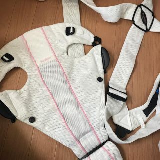 ベビービョルン(BABYBJORN)のベビービョルン babybjorn キャリア エアー ホワイト(抱っこひも/おんぶひも)