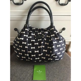 ケイトスペードニューヨーク(kate spade new york)の最終値下げ中！美品‼️ケイトスペード★見た目以上に大容量★肩掛け可能ハンドバッグ(トートバッグ)