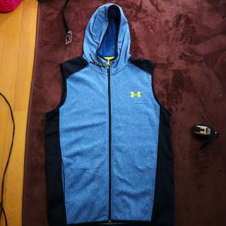 アンダーアーマー(UNDER ARMOUR)のアンダーアーマー　ノースリーブパーカー[新品](パーカー)