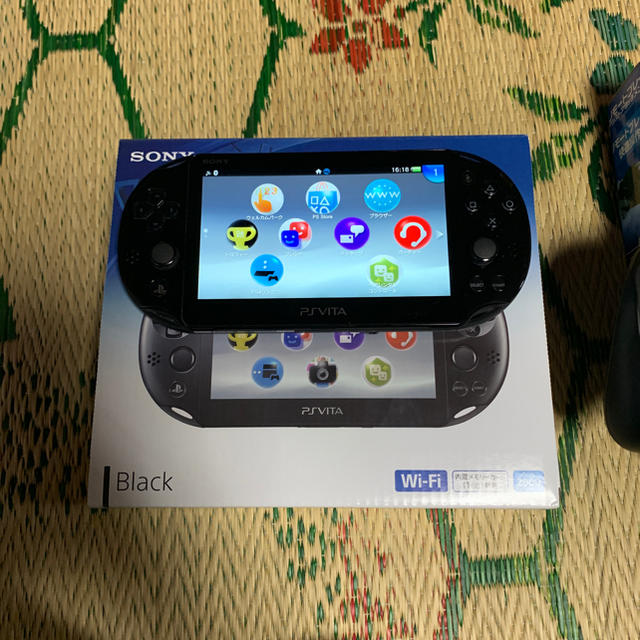 送料無料！ ps vita 2000 セット