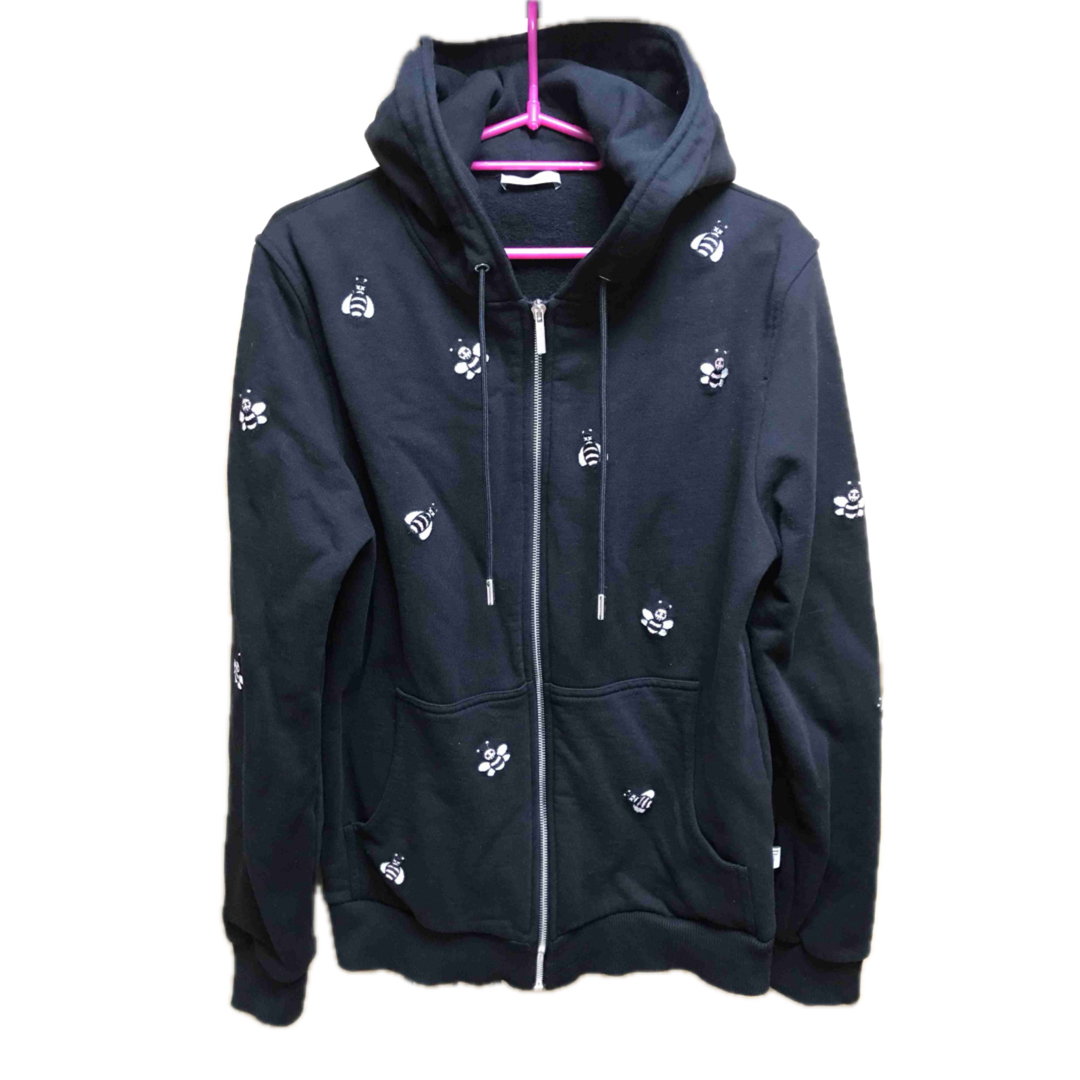 DIOR HOMME - 正規 19SS DIOR ディオール KAWS BEE 蜂 パーカー DIOR HOMME - 正規 19SS DIOR ディオール KAWS BEE 蜂 パーカー