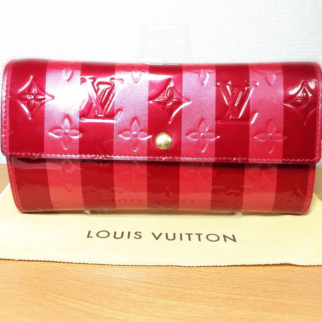 LOUIS VUITTON(ルイヴィトン)のほぼ新品☆LV ポルトフォイユサラ レディースのファッション小物(財布)の商品写真