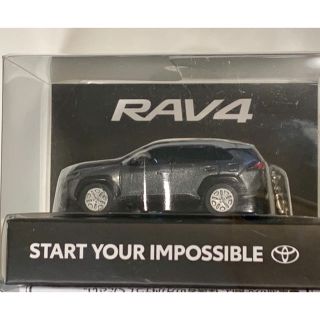 トヨタ(トヨタ)の非売品 トヨタ 新型RAV4ストラップミニカー (ミニカー)