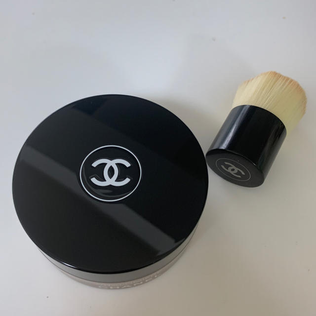 CHANEL(シャネル)のCHANEL ヴィタルミエール ルースパウダー #02 コスメ/美容のベースメイク/化粧品(フェイスパウダー)の商品写真