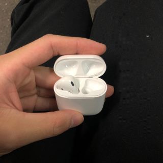 アップル(Apple)のAirpods 2左耳とケース(ヘッドフォン/イヤフォン)