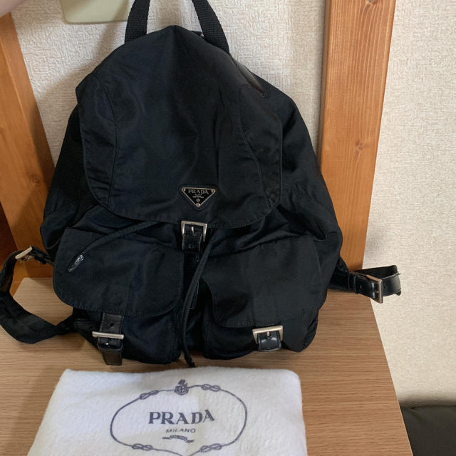 PRADA(プラダ)の✨正規店購入✨プラダ リュック☆大きいサイズ☆ レディースのバッグ(リュック/バックパック)の商品写真