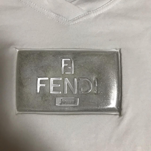 FENDI(フェンディ)のFEND Tシャツ レディースのトップス(Tシャツ(半袖/袖なし))の商品写真