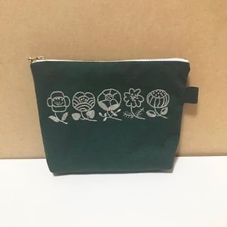 北欧風 刺繍ポーチ E  オーダー用(ポーチ)