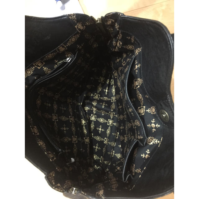ANNA SUI(アナスイ)のアナスイ バック 黒 保存袋、チャームあり！ レディースのバッグ(ハンドバッグ)の商品写真