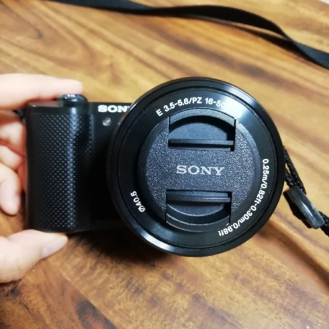 ミラーレス一眼SONY α5000 レンズ付き