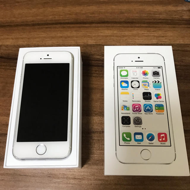 iPhone5s シルバー 32ギガ DOCOMO