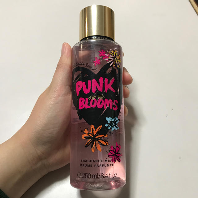 Victoria's Secret(ヴィクトリアズシークレット)の新品♡ヴィクトリアシークレットピンク♡ Victoria's Secret コスメ/美容のヘアケア/スタイリング(ヘアウォーター/ヘアミスト)の商品写真