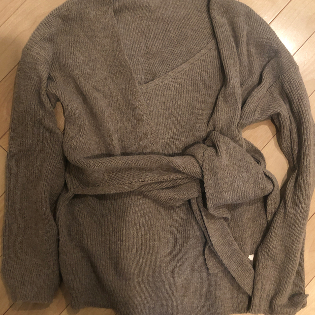 dholic(ディーホリック)のmoka v neck knit レディースのトップス(ニット/セーター)の商品写真