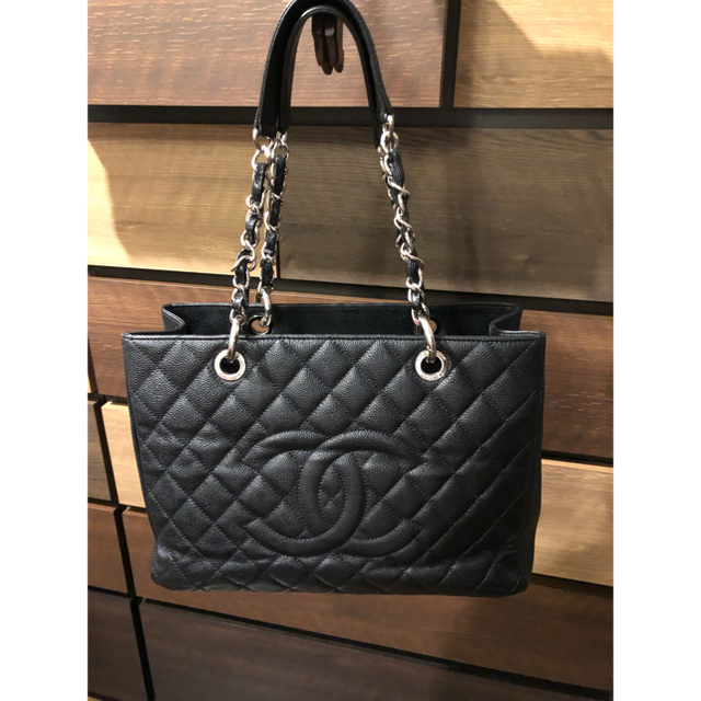 最新作の - CHANEL 超極美品シャネル ショルダー/トートバッグ キャビアスキン マトラッセ ショルダーバッグ 最新作の - CHANEL 超極美品シャネル ショルダー/トートバッグ キャビアスキン マトラッセ ショルダーバッグ