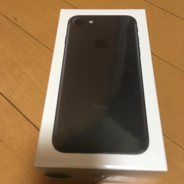 ドコモ SIMフリー iPhone 7 32GB Black 新品未開封品