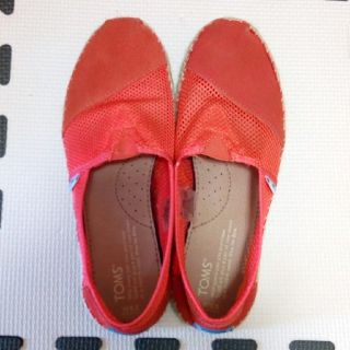 トムズ(TOMS)のTOMS  スリッポン　22.5(スリッポン/モカシン)