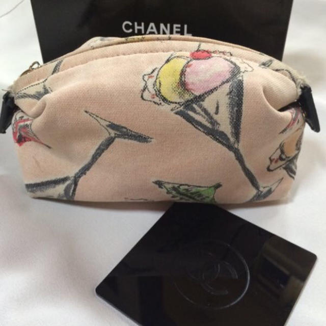 CHANEL(シャネル)のシャネル 正規品ポーチ レディースのファッション小物(ポーチ)の商品写真