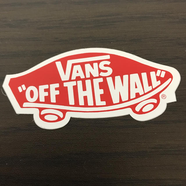 VANS(ヴァンズ)の【縦3.8cm横8.2cm】VANS ステッカー  自動車/バイクのバイク(ステッカー)の商品写真