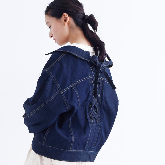 merlot(メルロー)の後ろ編み上げデニムジャケット052-7021 レディースのジャケット/アウター(Gジャン/デニムジャケット)の商品写真