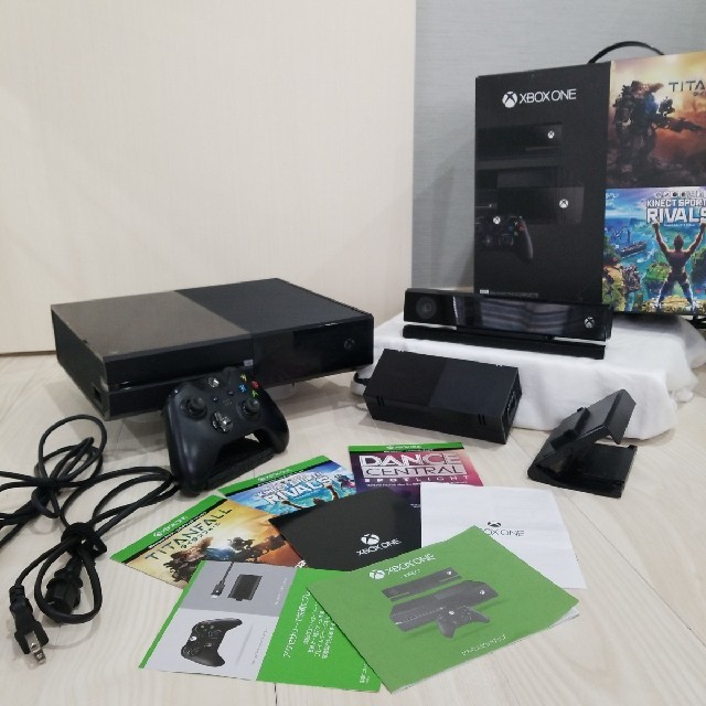 XboxOne+Kinectセット　ジャンク品エンタメ/ホビー