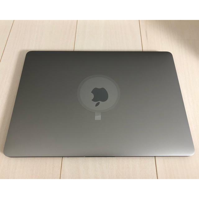 Mac (Apple)(マック)のほぼ新品 Mac book pro 13inch MPXV2J/A スマホ/家電/カメラのPC/タブレット(ノートPC)の商品写真