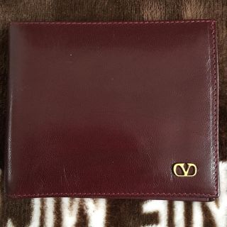 ヴァレンティノ(VALENTINO)のヴァレンティノロゴレザー二つ折り財布(財布)