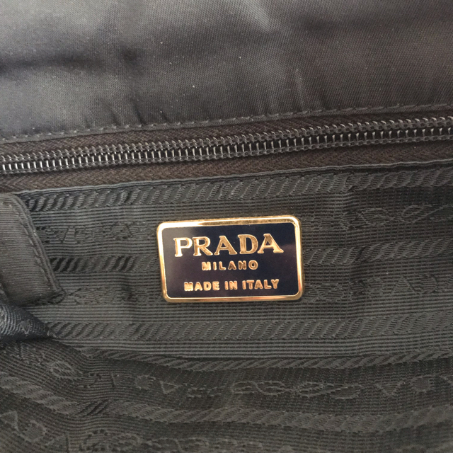 PRADA(プラダ)のPRADA リュック りんご様専用 レディースのバッグ(リュック/バックパック)の商品写真