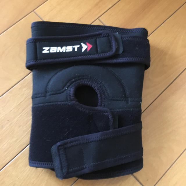 ZAMST(ザムスト)のぴさ様専用ZAMST 膝サポーター スポーツ/アウトドアのトレーニング/エクササイズ(トレーニング用品)の商品写真
