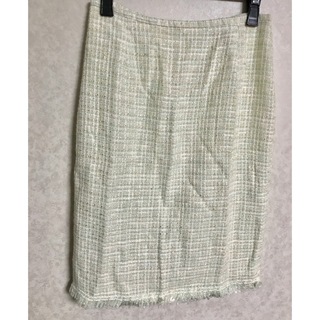 イネド(INED)の美品 クーデシャンス 裾フリンジペンシルスカート(ひざ丈スカート)