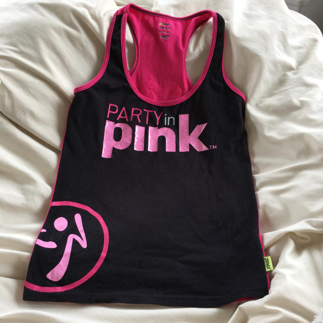 Zumba(ズンバ)のズンバ PARTY in pink タンクトップ Mサイズ ピンクリボン レディースのトップス(タンクトップ)の商品写真