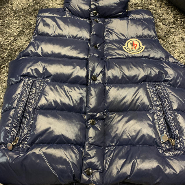 MONCLER(モンクレール)のモンクレール ダウンベスト メンズのジャケット/アウター(ダウンベスト)の商品写真