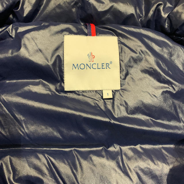 MONCLER(モンクレール)のモンクレール ダウンベスト メンズのジャケット/アウター(ダウンベスト)の商品写真