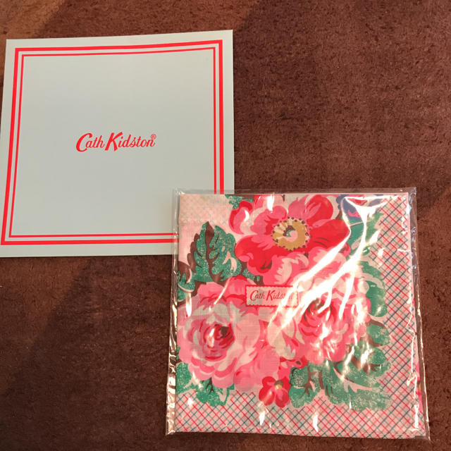 Cath Kidston(キャスキッドソン)のキャスキッドソン ハンカチ 新品未開封！ レディースのファッション小物(ハンカチ)の商品写真