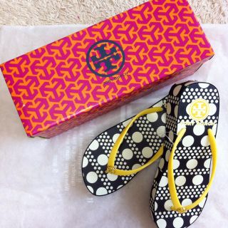 トリーバーチ(Tory Burch)のトリーバーチ★ドット柄 ビーチサンダル(サンダル)