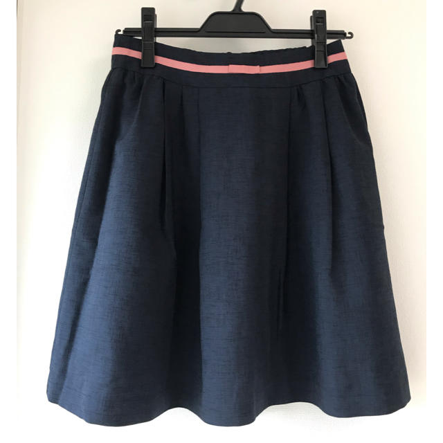 ViS(ヴィス)のVIS★紺色スカート レディースのスカート(ひざ丈スカート)の商品写真