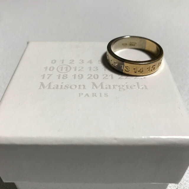 Maison Martin Margiela(マルタンマルジェラ)の値下げ 18AWマルジェラ ナンバリング ロゴ ツートーン リング メンズのアクセサリー(リング(指輪))の商品写真