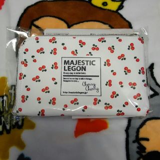 マジェスティックレゴン(MAJESTIC LEGON)のお値下げしました MAJESTIC LEGON ノベルティ(ポーチ)