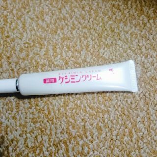 コバヤシセイヤク(小林製薬)のケシミンクリーム(フェイスクリーム)