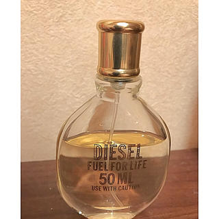 ディーゼル(DIESEL)のＤIESELフォーエル フォーライフ50ml(香水(女性用))