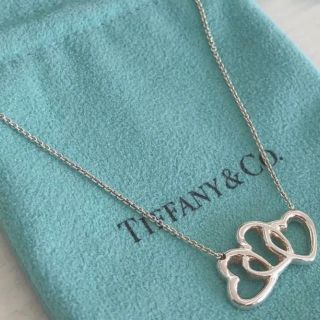 ティファニー(Tiffany & Co.)のtiffany/トリプルラヴィングハート(ネックレス)