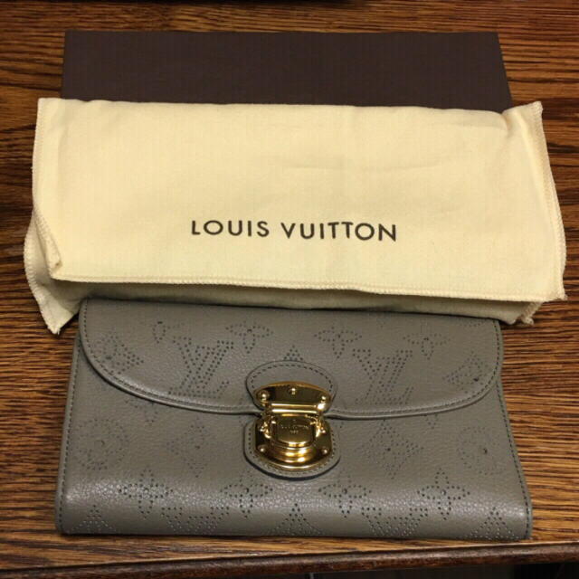 LOUIS VUITTON(ルイヴィトン)のルイヴィトン ポルトフォイユ マヒナ 長財布 美品✨ レディースのファッション小物(財布)の商品写真