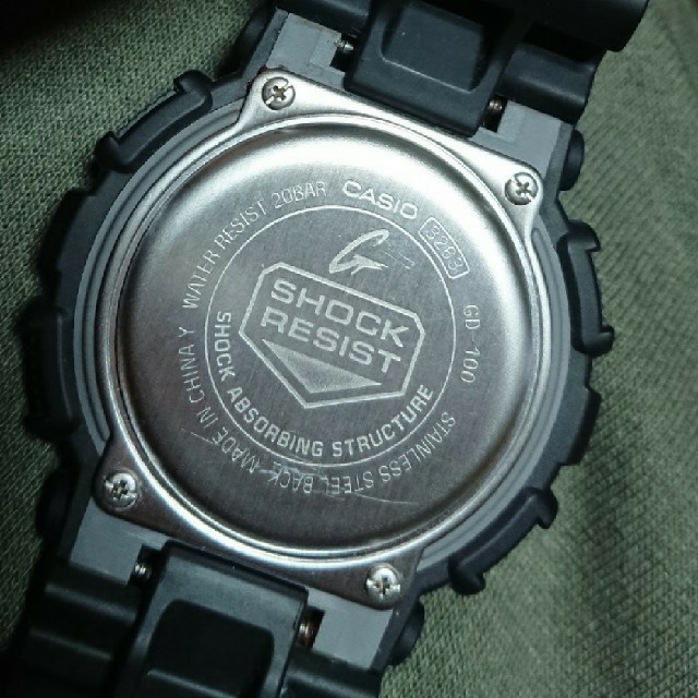 G-SHOCK(ジーショック)のG-SHOCK/GD-100-1AJF/腕時計/本体のみ メンズの時計(腕時計(デジタル))の商品写真