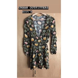 アーバンアウトフィッターズ(Urban Outfitters)のURBAN OUTFITTERS ecot'e 花柄ワンピース(ひざ丈ワンピース)