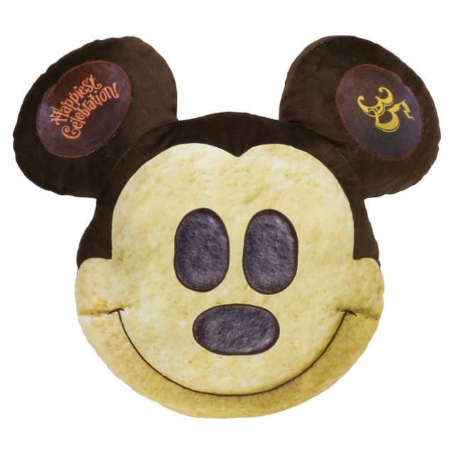 Disney(ディズニー)のミッキーパン クッション ディズニーランド エンタメ/ホビーのおもちゃ/ぬいぐるみ(キャラクターグッズ)の商品写真