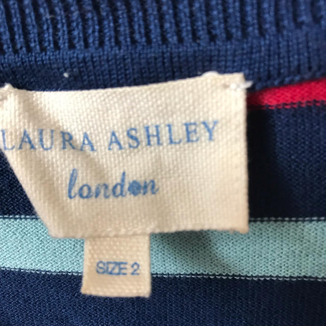 LAURA ASHLEY(ローラアシュレイ)の【専用】ローラアシュレイのカーディガン レディースのトップス(カーディガン)の商品写真