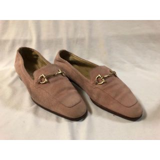 グッチ(Gucci)のGUCCI ピンクローファー(ローファー/革靴)