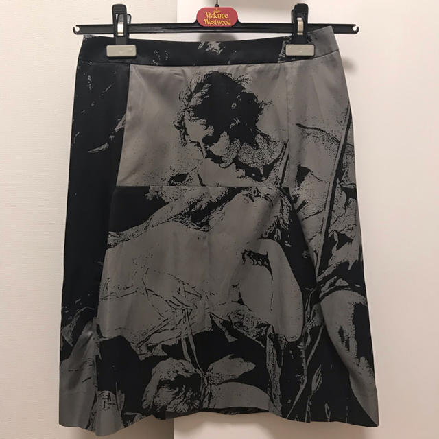 Vivienne Westwood(ヴィヴィアンウエストウッド)のヴィヴィアンウエストウッド スカート レディースのスカート(ひざ丈スカート)の商品写真