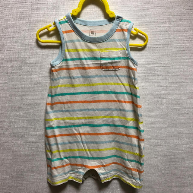 babyGAP(ベビーギャップ)のbaby GAPロンパース 半袖 キッズ/ベビー/マタニティのキッズ服男の子用(90cm~)(その他)の商品写真