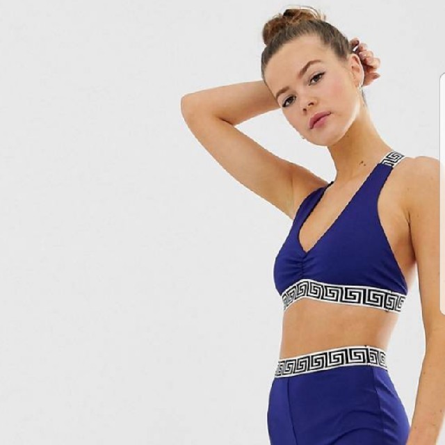 MISSGUIDED(ミスガイデッド)のヨーロッパ限定　インポート　日本未発売　ブラレット　ブラトップ　blue　ブルー スポーツ/アウトドアのトレーニング/エクササイズ(トレーニング用品)の商品写真